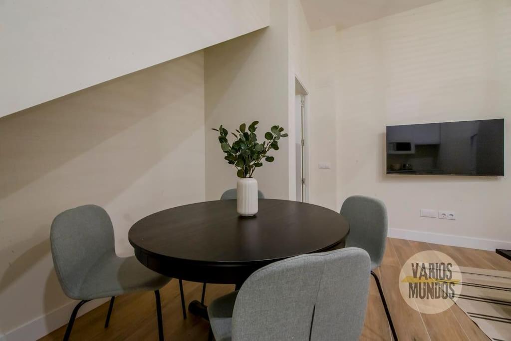 Cozy Y Centrico Apt Para 6Pax En Plaza Del Carmen E2 Madrid Exteriör bild