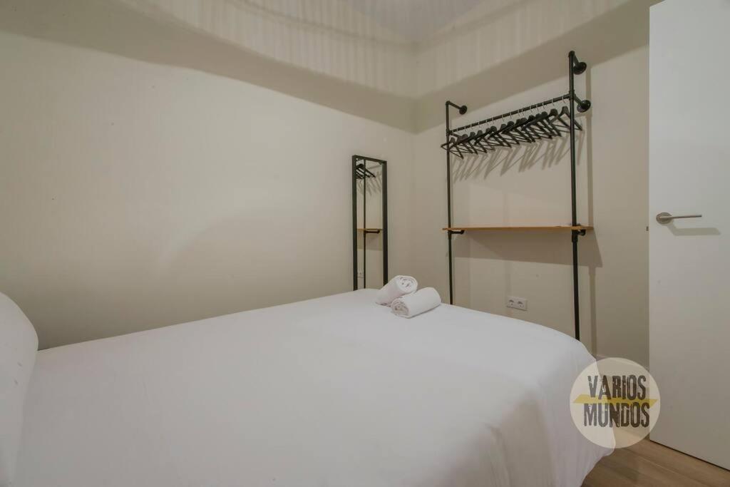 Cozy Y Centrico Apt Para 6Pax En Plaza Del Carmen E2 Madrid Exteriör bild