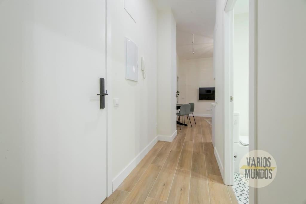 Cozy Y Centrico Apt Para 6Pax En Plaza Del Carmen E2 Madrid Exteriör bild