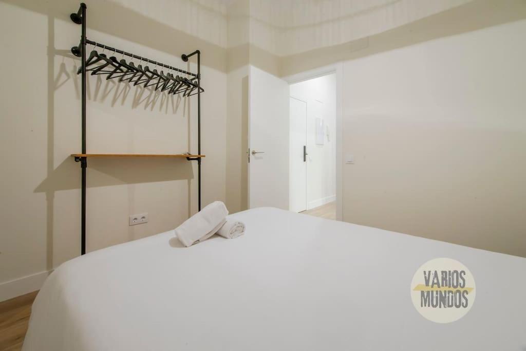 Cozy Y Centrico Apt Para 6Pax En Plaza Del Carmen E2 Madrid Exteriör bild